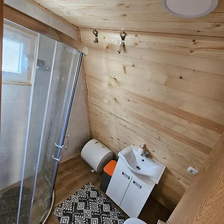 Holiday home Vikendica L&v *