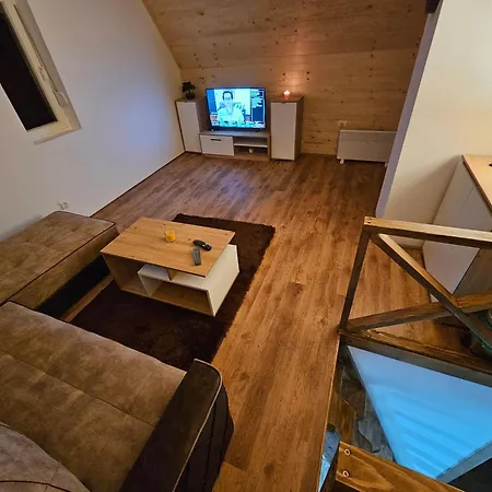 Vikendica L&v Holiday home